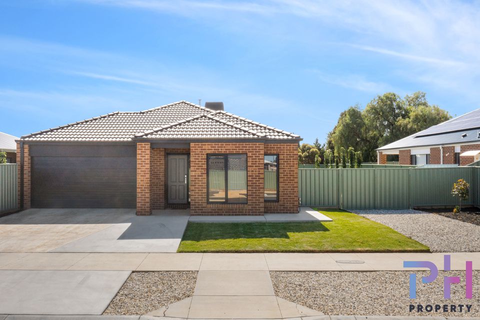 6 Willowbank Court, Epsom