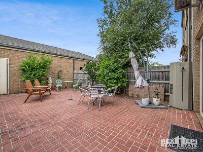 15 Gables Walk, Narre Warren South