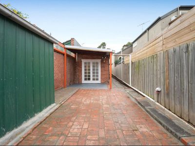150 Park Drive, Parkville