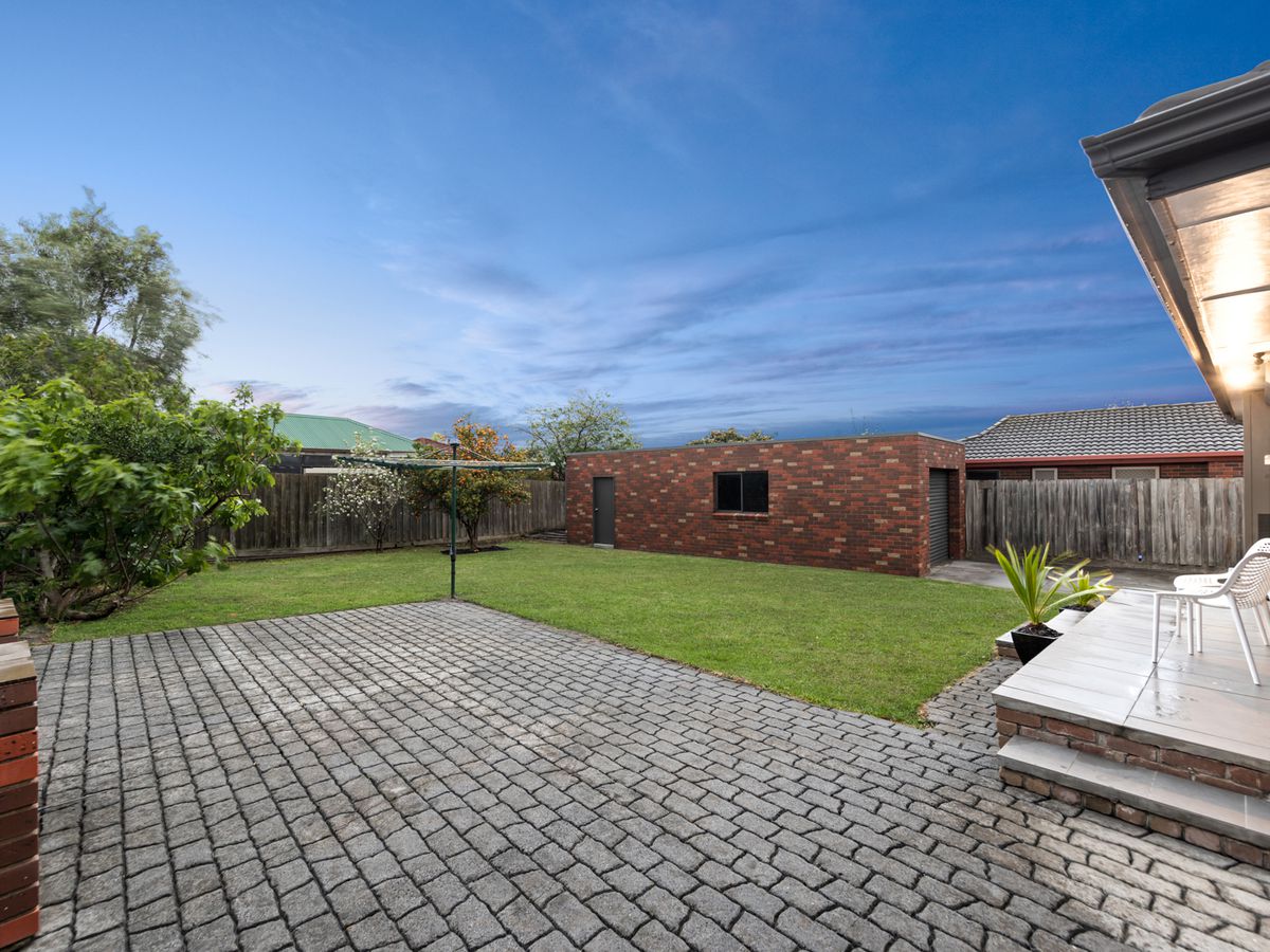 3 Griffiths Court, Dandenong North