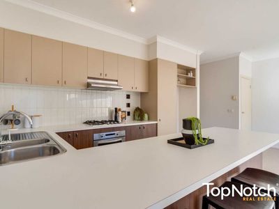 70 Hamilton Hume Parade, Craigieburn