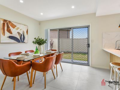 The perfect Family Entertainer |  Turn Key Inclusions | Short walk to station 