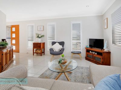 4 Schooner Ct, Woodgate