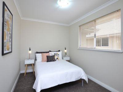 2 / 8 Tali Mews, Karlkurla