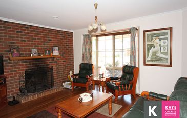 21 Grange Circuit, Beaconsfield
