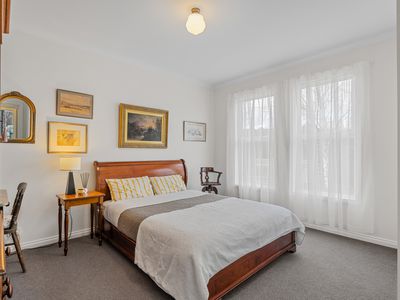 20 Woodbridge Hill Road, Woodbridge