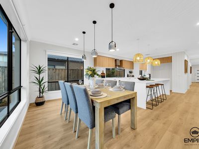 6 Nocturne Avenue, Clyde