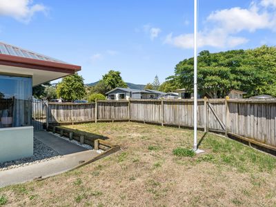 16 Blackwood Street, Wakatu