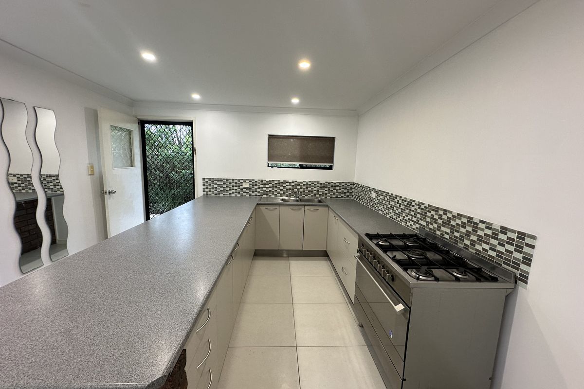 164A Birdwood Road, Holland Park West