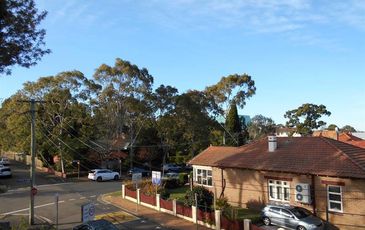 10 / 5 Grose St, Parramatta