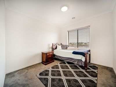 4 Outrigger Court, Point Cook