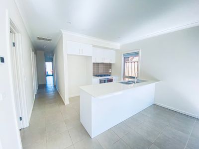 8 Joyce Street, Point Cook