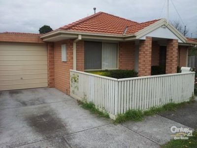 15 Fisher Crescent, Dandenong
