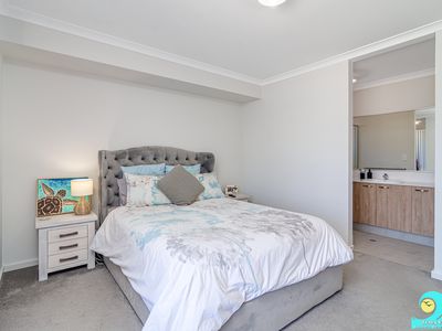 10 Spinnaker Boulevard, Yanchep