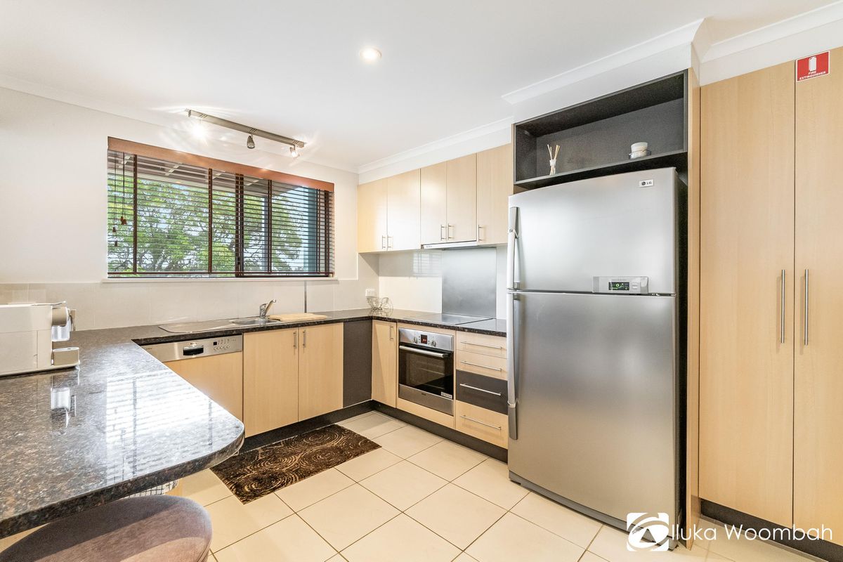 2 / 38 Marandowie Drive, Iluka