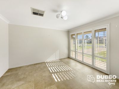 8 Eumung Street, Dubbo