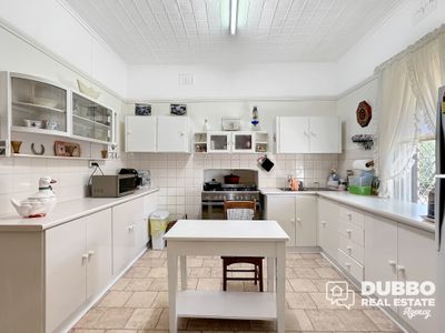 24 Wellington Street, Geurie