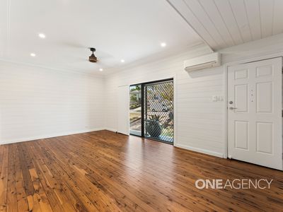 30 Prince Edward Drive, Dapto