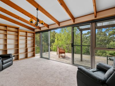 284 Llantwit Road, Woodbridge