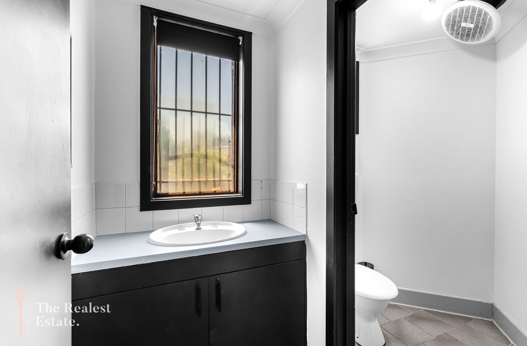 2A Village Crescent, Westmeadows, Westmeadows - Thumbnail 8