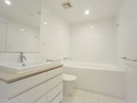 4021 level 6 / 37C Harbour Road, Hamilton