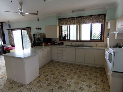 44 South Street, Forster