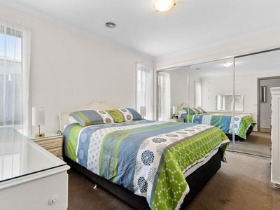 2 / 24 Eramosa Road West , Somerville
