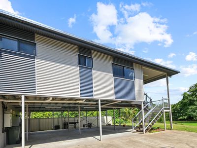 2 / 1A Mahogany Street, Goondi Hill