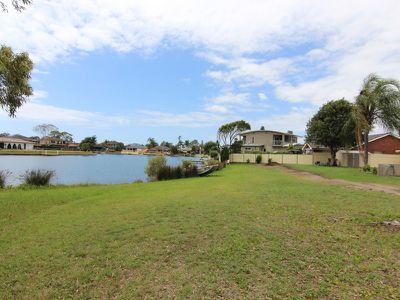 2 Mount View Parade, Tuncurry