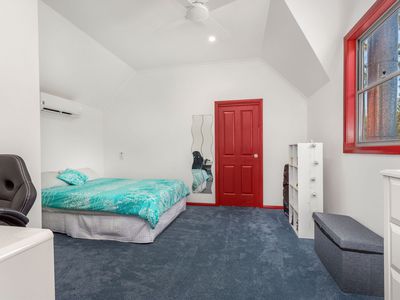 2017 THE LAKES WAY, Rainbow Flat