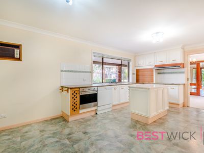 10 Northcott Drive, West Bathurst