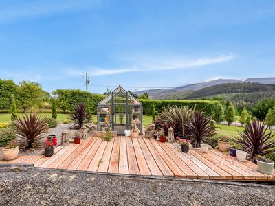 3365 Gordon River Road, Fitzgerald