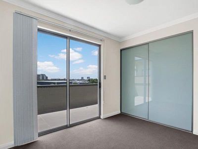 E405 / 81-86 Courallie Avenue, Homebush West