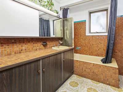 23 Northcliffe Drive, Lake Heights