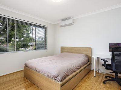 3 / 8 Curt Street, Ashfield