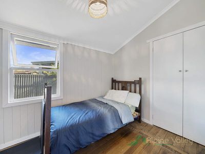 4 Freeburgh Avenue, Mount Beauty