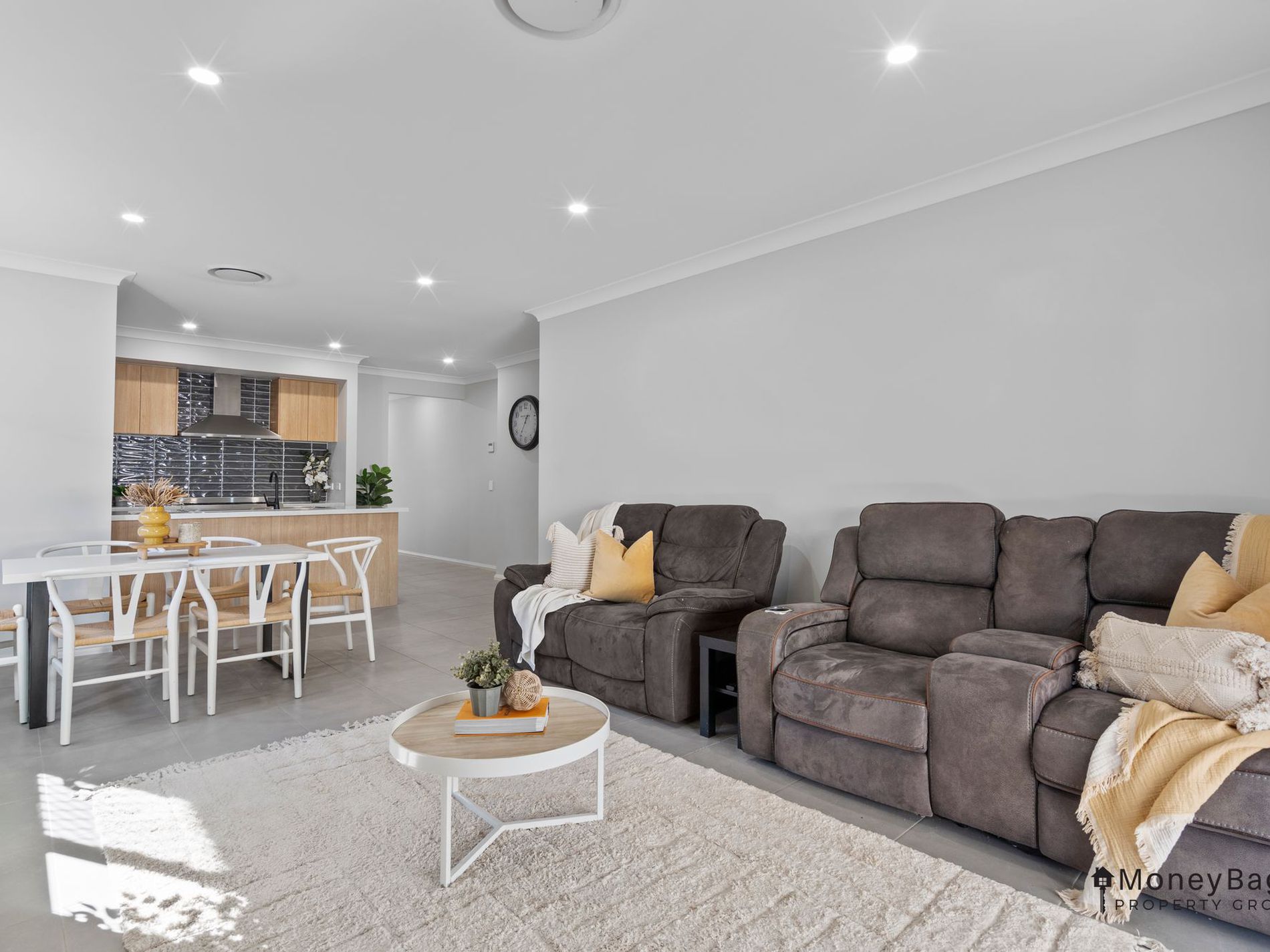 102 Bloomfield Esplanade, South Maclean