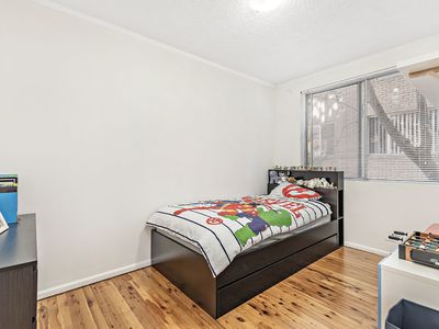 2 / 8 Curt Street, Ashfield