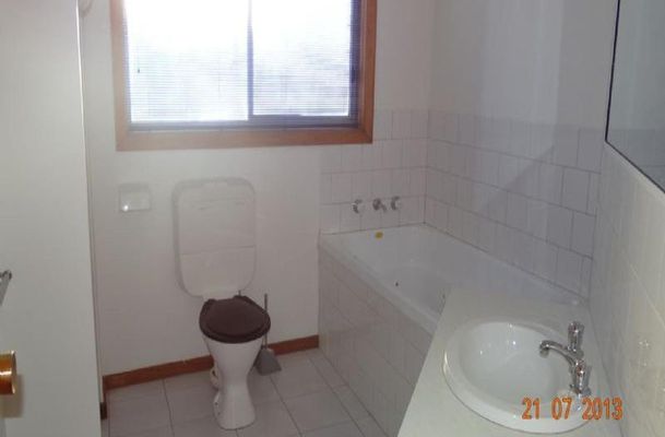2 / 7 Hawick Court, Greenvale