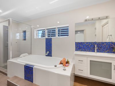 1 Serrata Court, Kirwan