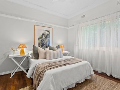 94 Rowland Avenue , Wollongong