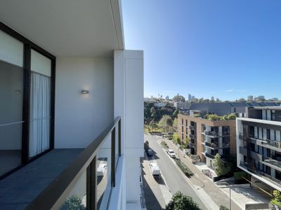 603 / 17 Grattan Close, Forest Lodge