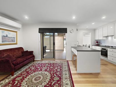 1 Corhanwarrabul Close, Rowville