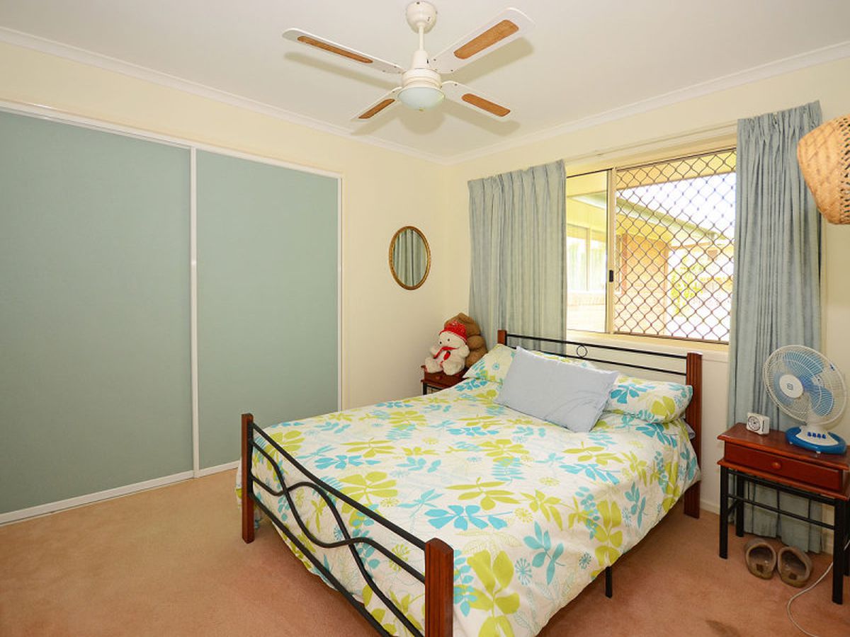 176 PULGUL STREET, Urangan