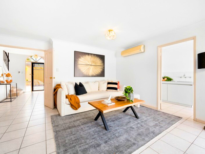 3 / 163 Stock Road, Attadale