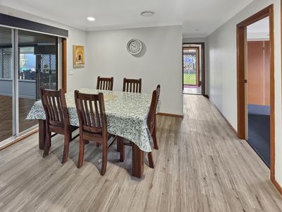 8 Edinburgh Avenue, Dubbo