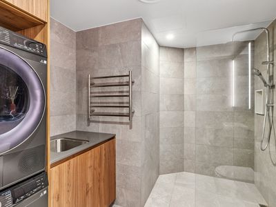 201 / 99 Mill Point Road, South Perth