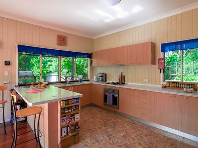 46 PULGUL STREET, Urangan