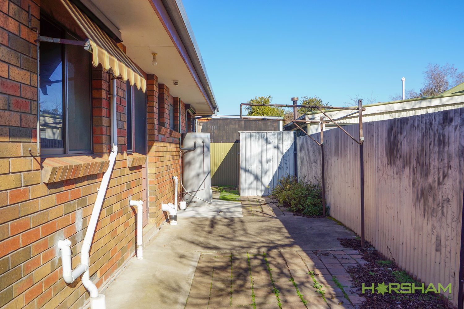 1 / 4 Searle Street, Horsham