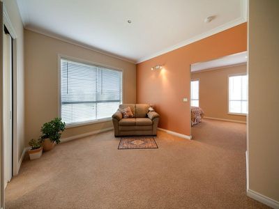 878 Centaur Road, Hamilton Valley